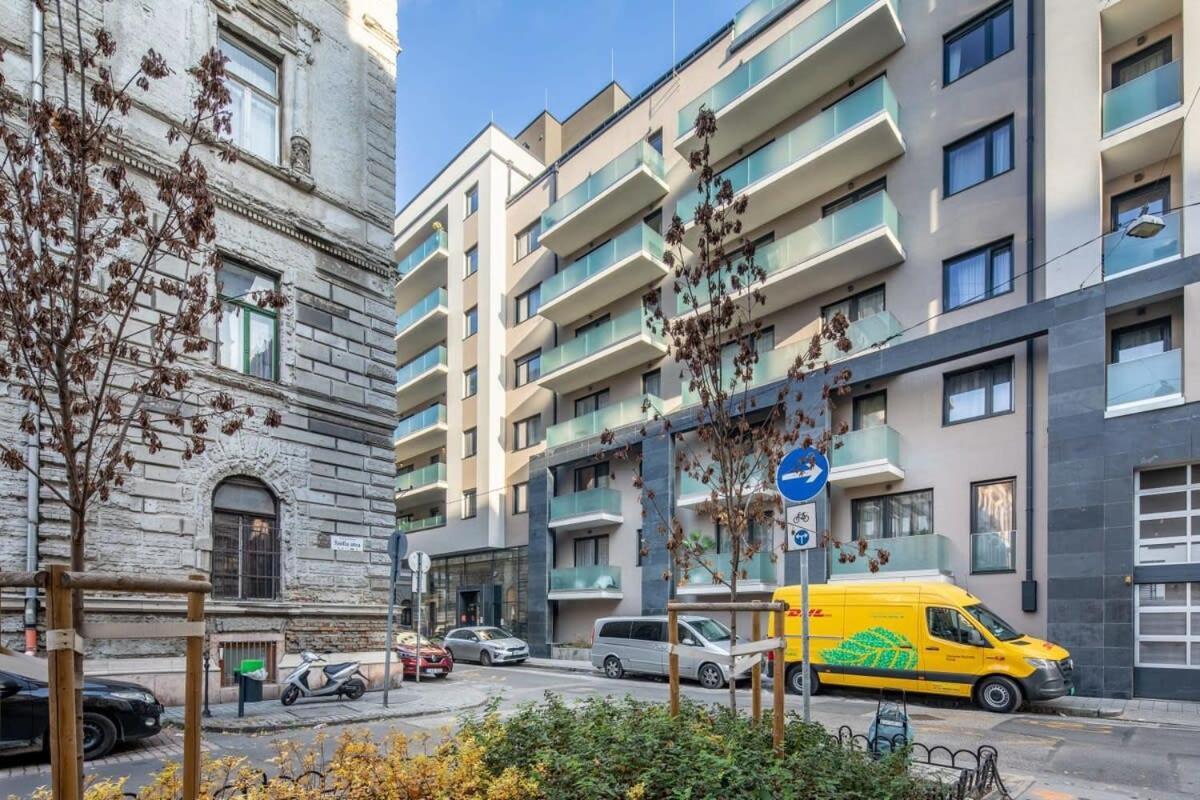 Cute Central Apartment With Balcony Budapest Exterior photo